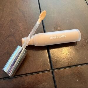 Haus Labs By Lady Gaga triclone skin tech Concealer 11 light neutral